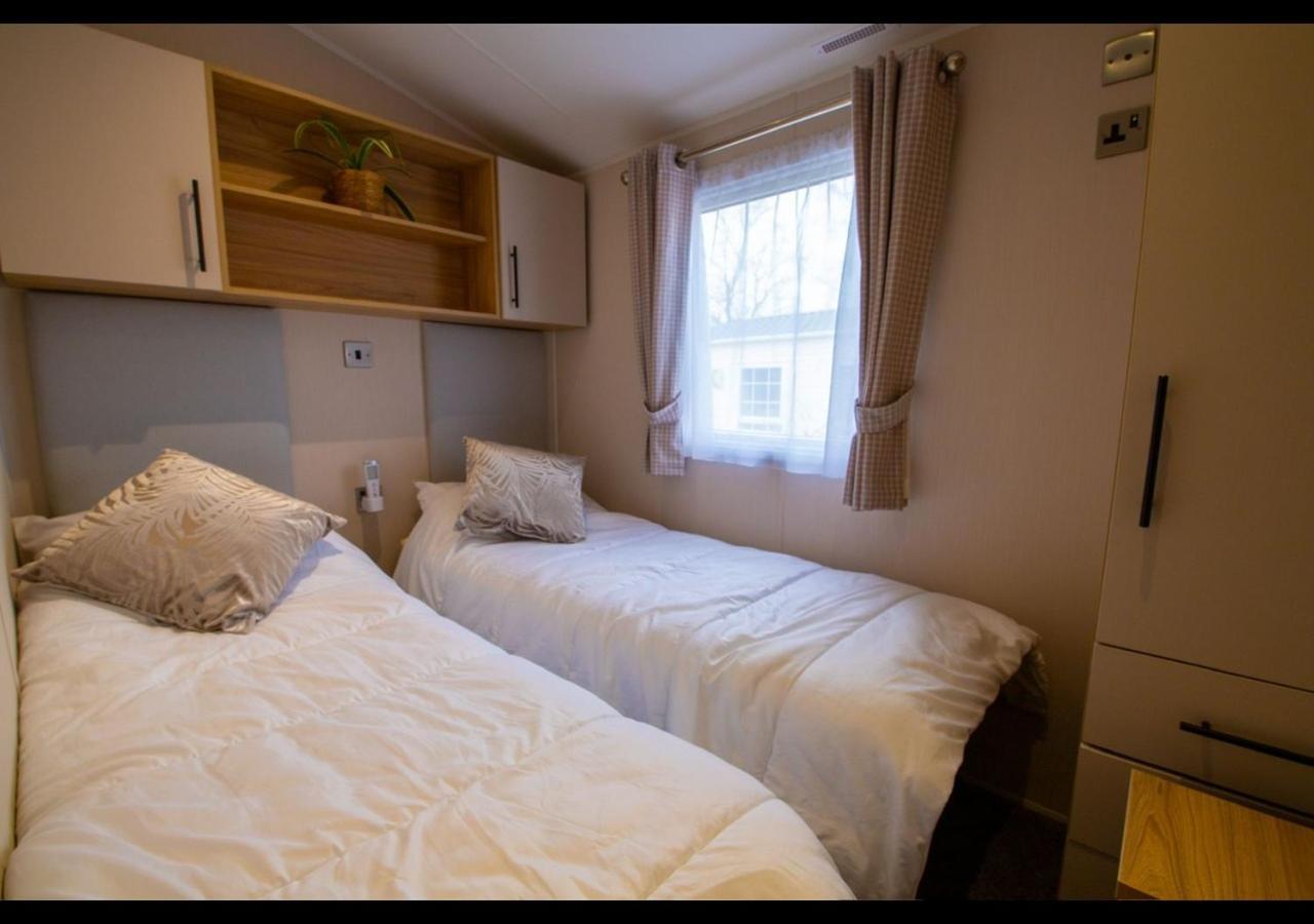 35 Redwood - Beauport Park, Hastings Hotel Ngoại thất bức ảnh